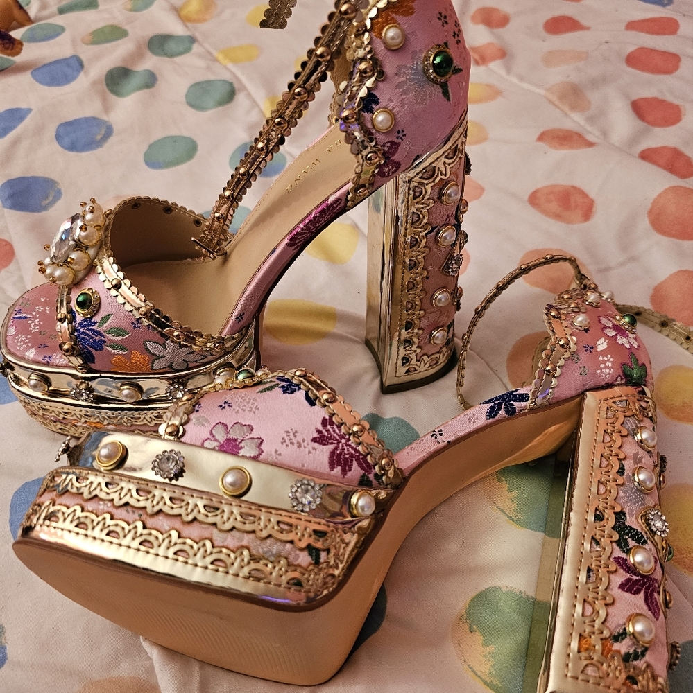 Azalea wang pink heels